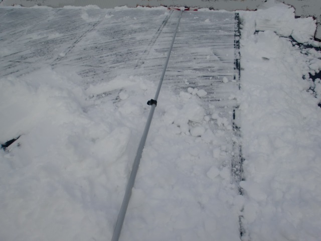 太陽光パネル雪おろし21.JPG